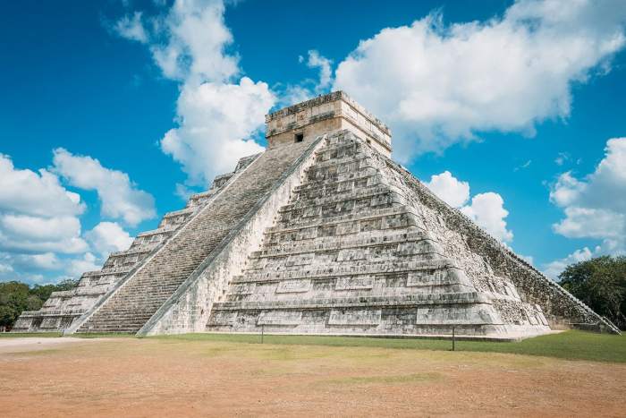 Cultural vacations in Mexico with Mayan ruins